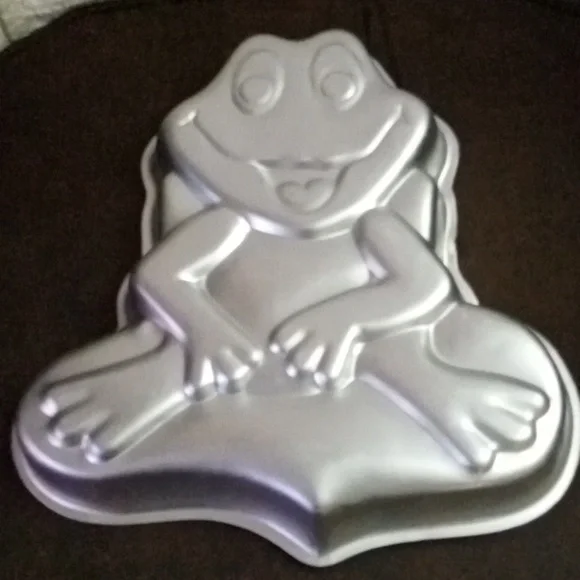 Wilton Kitchen Wilton Frog Toad Prince Fisherman Boy Cake Pan